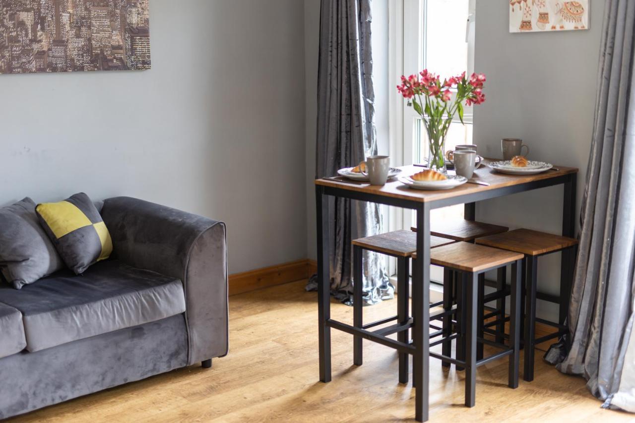 Apartamento Cul-De-Sac Creations Shrewsbury Exterior foto